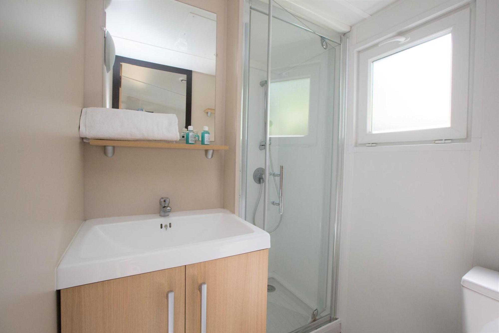 Camping Le Pre Des Moines Gouvieux Room photo